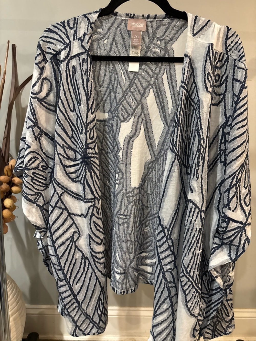 Chico’s Navy Blue White Palm Leaf Kimono Cardigan L/XL Open Front Cocoon